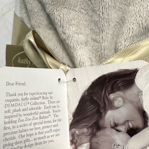 Kathy Ireland Demdaco Baby Taupe Patchwork Plush Blanket Little‎ Snuggles New - Picture 7 of 8